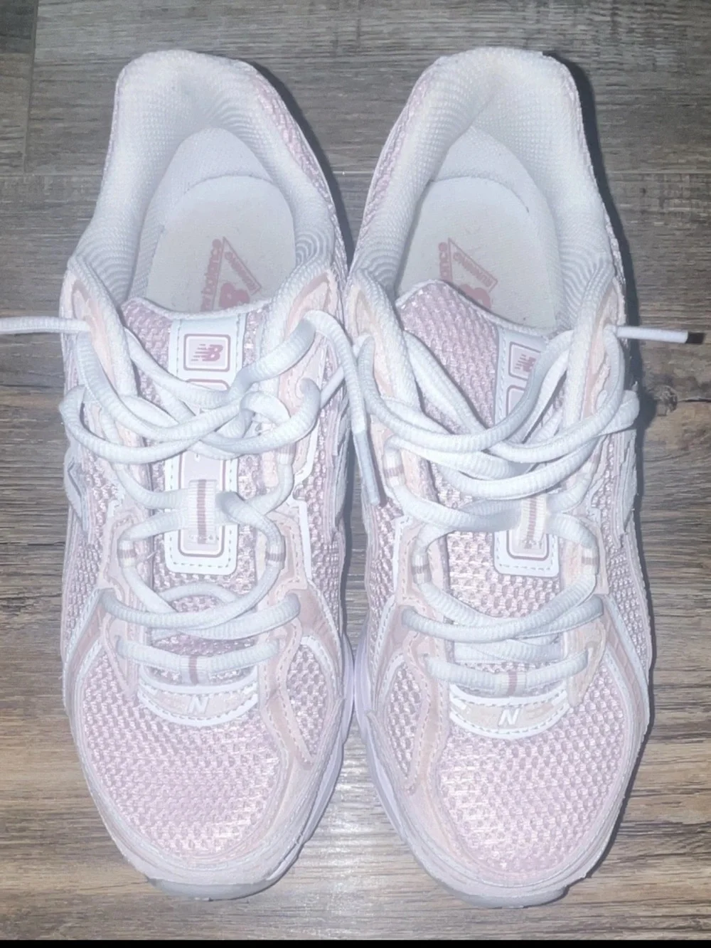 New Balance Kids Light Pink Lace-Up Sneakers